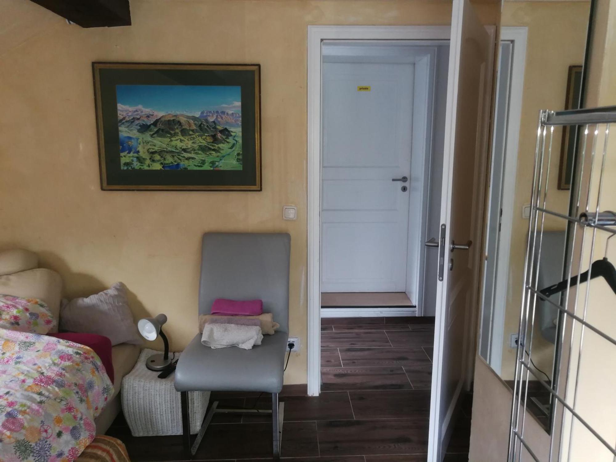 Wohlfuehloase - Zimmer, Appartment - Im Herzen Starnbergs 部屋 写真